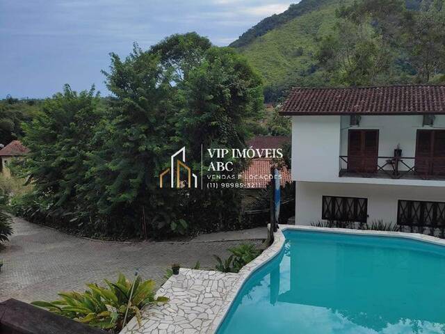 #404 - Sobrado para Venda em São Sebastião - SP